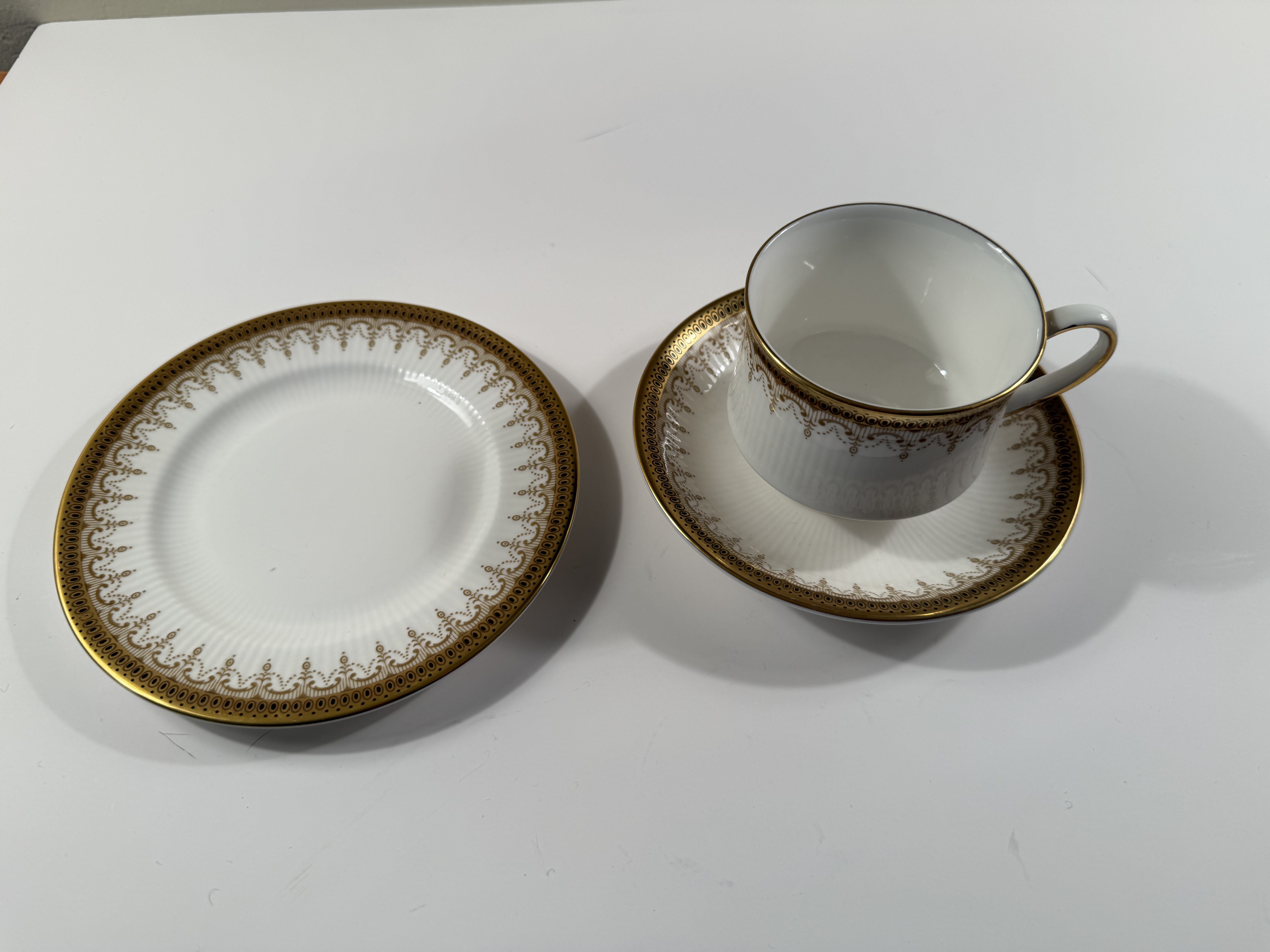 15 Cups And Plates - Athena by Paragon (ENTIRE SET ONLY)